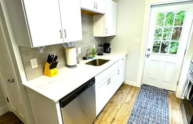 Cozy Unit King bed Laundry - Foto 4