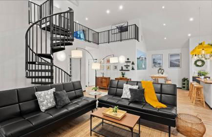 1B Luxury European Barndo FARM STAY Wedding Venue - Foto 10