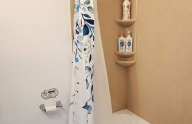 Spacious 2BR Apt Downtown, 2 Blocks from State Capitol - Foto 18