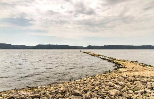 Lake Pepin Cottage with Patio - Walk to the Marina! - Foto 27