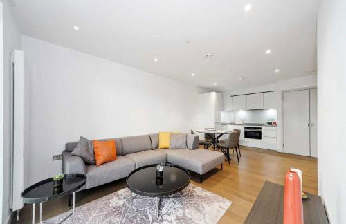 Modern 2-Bedroom Flat near London Bridge - Photo 2