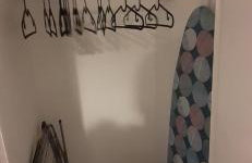 Ladbury House in Walsall near M6, Walsall Uni and Hospital, with free parking and easy access to Birmingham city centre and West Bromwich, only 20 mins to NEC and Birmingham airport, 15 mins to Villa Park, Great for contractors! - Foto 34