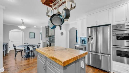 The Wexford French Chateau w Pool - Photo 4, Other