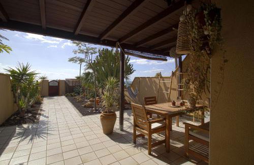 BEACH FRONT GRANILLO - ocean view, garden, bright and comfortable, Wi-Fi - Photo 4