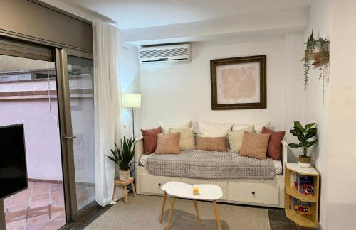 Private terrace 1BR apt - 4min walk to the beach - Foto 9