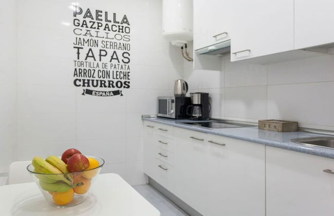 Sunny Urban Apt. Historic District - Sol - Photo 9