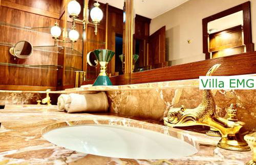 Luxury Ferienhaus Spa Villa Gernsbach mit Pool, Sauna, Garten, Kamin bis 22 Personen - Foto 15