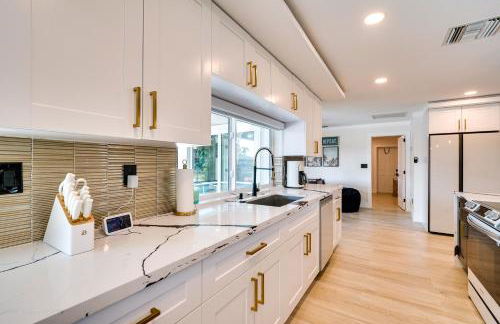 Waterfront Fort Myers Home Private Pool and Dock - Foto 10