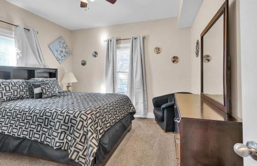 The Cozy Nest Near Wilder Park home - Foto 16