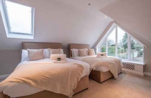 5BDR Luxe Villa By Torr Property Group Short Lets & Serviced Accommodation With Free Parking & River View Stratford-Upon-Avon - Foto 76