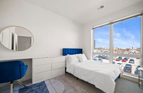 Riverside Plaza Blue - Photo 5