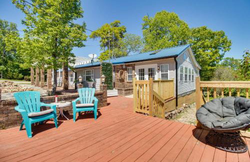 Charming Mountain Home Retreat Walk to Marina! - Foto 40