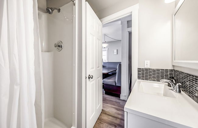 Secluded Cabin on Lake Okanagan - Photo 10