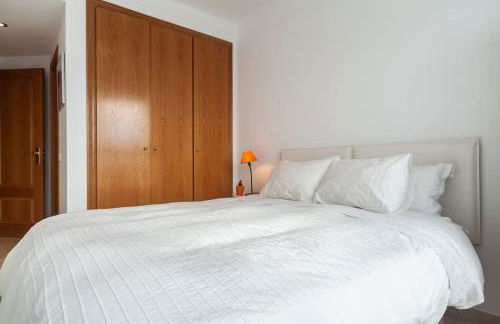 Valencia las Artes y Ciencias + Garaje + Netflix - Photo 2