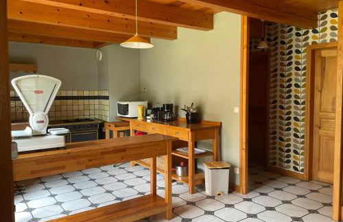 Charmante Maison en Granit Près de Tence - FR-1-582-134 - Foto 12