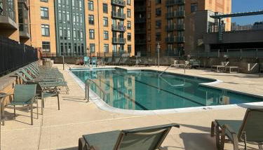 Beautiful Arlington Apartment with Pool & Parking! - Foto 5