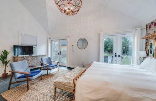 Wooded Oasis and Guest House in Hamptons! - Foto 5