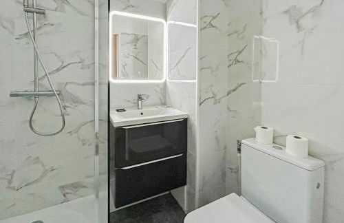 Élégance Azuréenne - piscine et parking - Foto 8