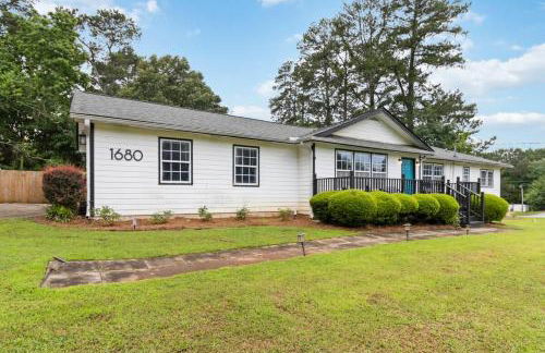 5BR with Game Room & Huge Backyard - Foto 21