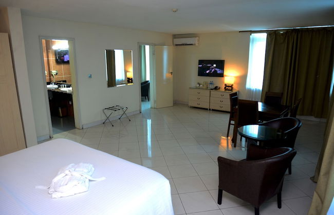 Golden Royale Hotel - Foto 15