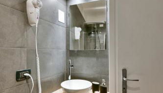 BRUNA HOLIDAYS HOUSE - Photo 4