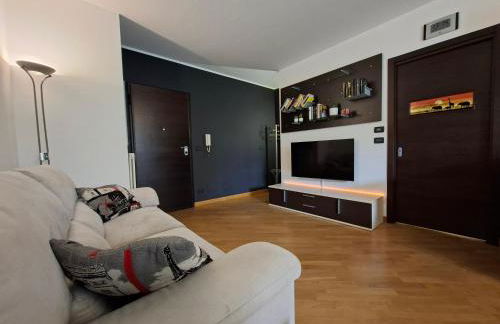 BG House - appartamento con giardino e garage privato - Foto 1