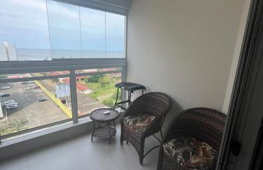 Apartamento Vista para o Mar Com 3 Dormitórios - Foto 2
