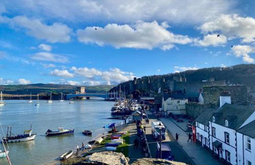 Morfarch traditional stone cottage within Conwy walls - Foto 8