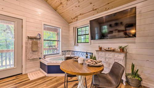 Romantic Broken Bow Cabin with Jacuzzi and Fire Pit! - Foto 2