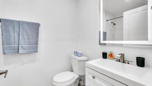 Modern 2BD 2BA Flat Gym and Pool Heart of Downtown - Foto 5