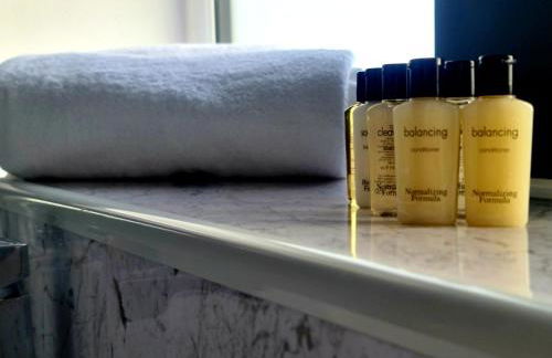 Elegant Bedroom -Near M25, Free Parking , Free WiFi - Foto 12