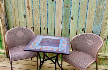 London Towne Bungalow Wloft - Walk To The Beach! - Foto 8