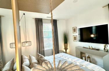 Golden Glow Style - Comfort & Central - Buckhead with Free Parking - Foto 25
