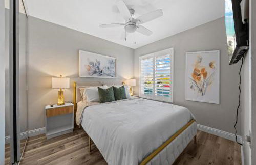 Entire Private Home with 3 Bedrooms 2 Bathrooms, Gated Yard, Garage, Hot Tub, 4-Beds, Golf, Mira Mesa, Available Now - Photo 16