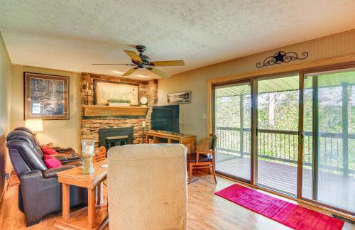 4 Mi to Cumberland River Cabin with Deck and Fire Pit - Foto 6