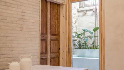 Design house with swimming pool near the sea - Photo 3