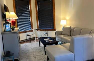 Small Town Hideaway - Photo 11