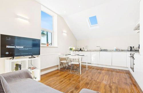 Two bed Apartment in Leytonstone - Foto 24