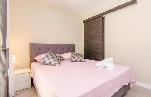 One-Bedroom Holiday Home In Gruda - Photo 13