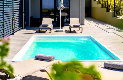 Limi Deluxe Sea View Suites - Private Pools - Foto 77