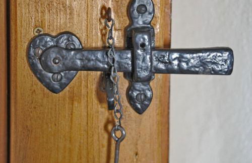 Treleddyn Farmhouse - Photo 13