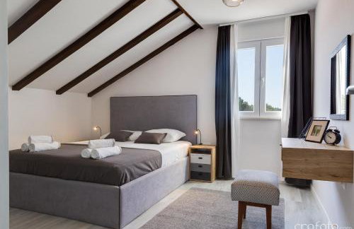 Grandfather's House - Photo 29