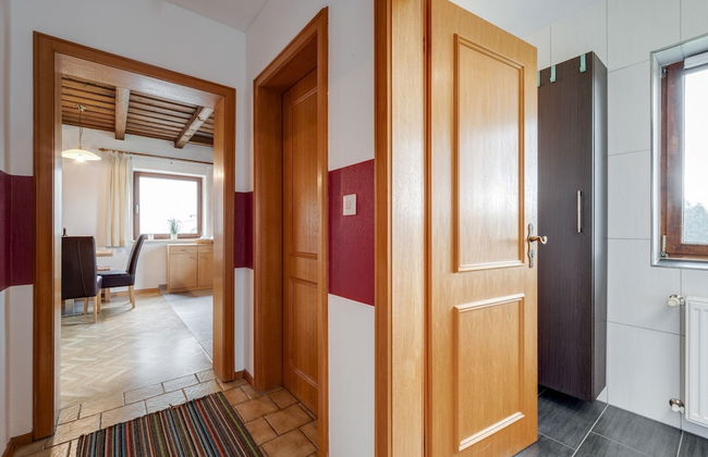 Beautiful Holiday Home in Viechtach With Views - Photo 4