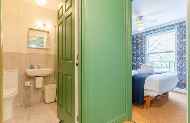 3 Bed House, Sleeps 8 - Near St Pancras - Foto 36