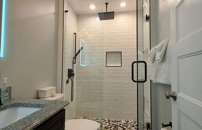 Remodeled and Inviting Free EV Charging Station Level 2 - Photo 13