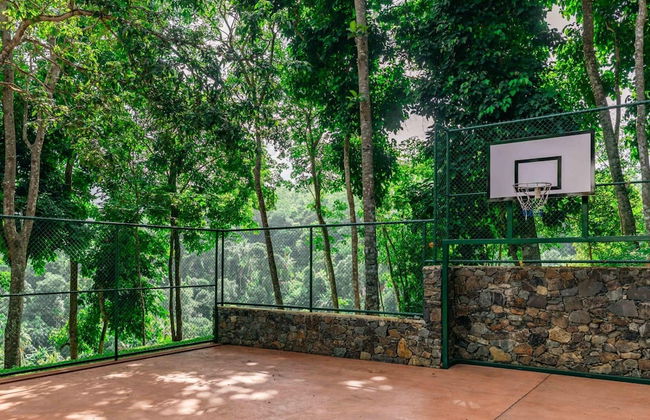 Luxurious 07 Bedroom Hilltop Villa With Private Gym - Photo 54