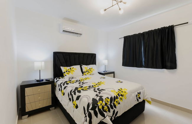 Modern Apt With free parking and AC 3brs - Foto 7