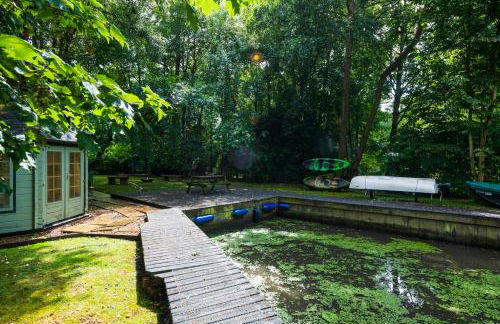 Waterside Cottage - Hot Tub, Mooring, Arcade, Bar - Foto 27