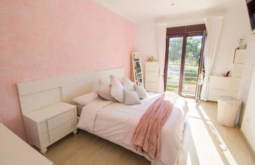 Soleado chalet con Piscina, WIFI y A/C - Photo 22