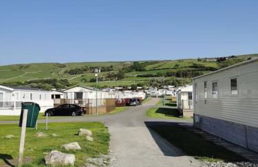 Hiking in Snowdonia? Sea, beach and mountains view - Photo 81